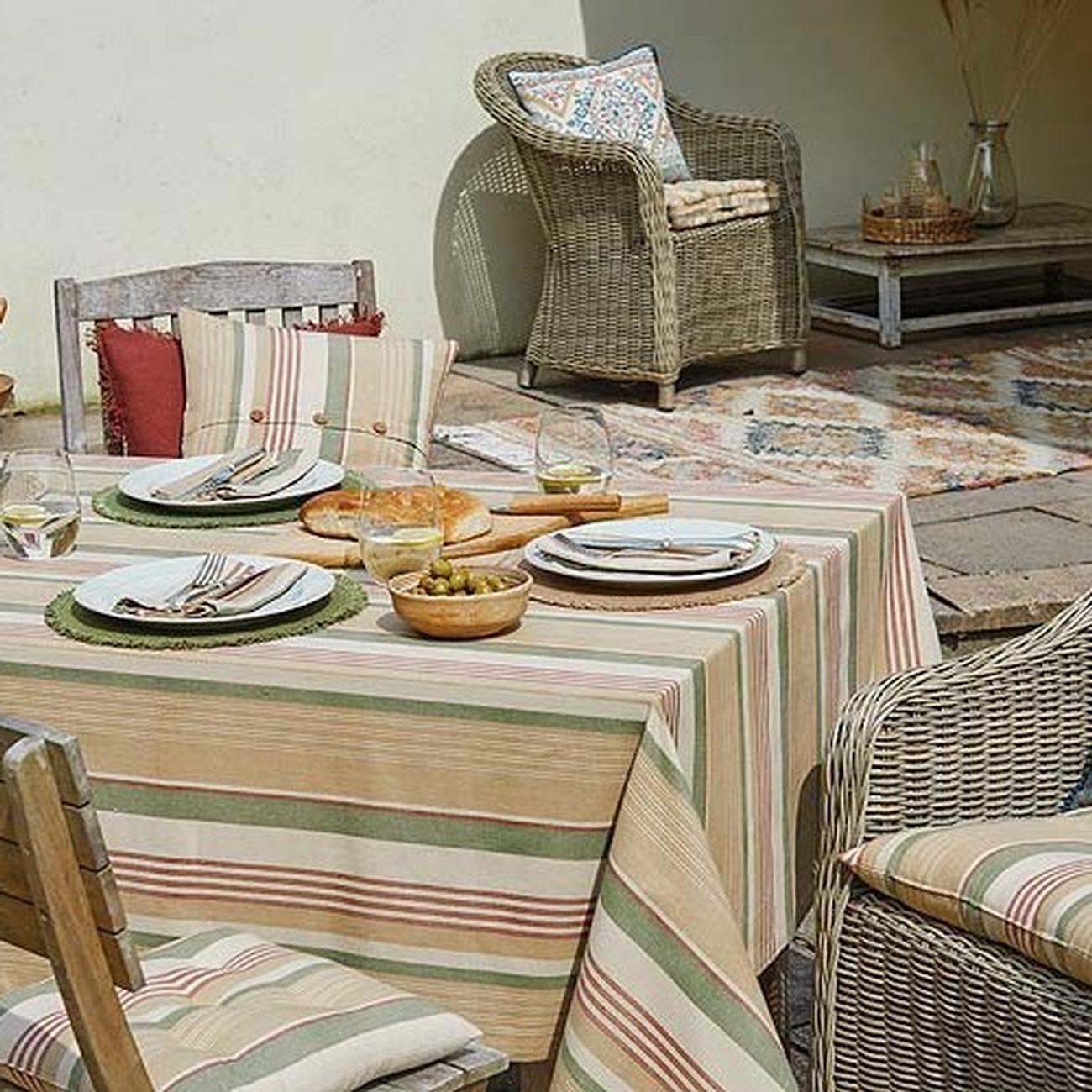 Walton tablecloths