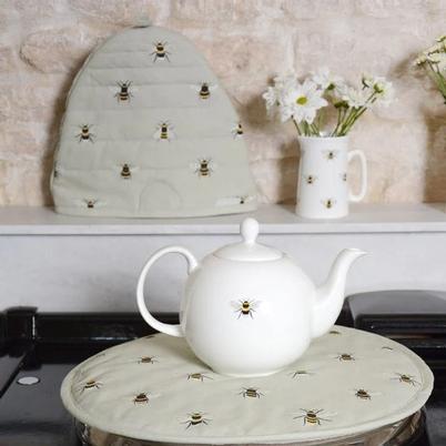 Sophie Allport Bees Beehive Shaped Tea Cosy