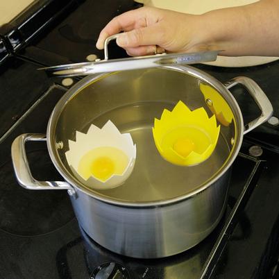 Poach Perfect Set of 2 Silicone Egg Poachers