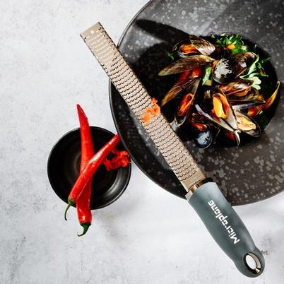 Microplane Premium Classic Zester Grater After Dark