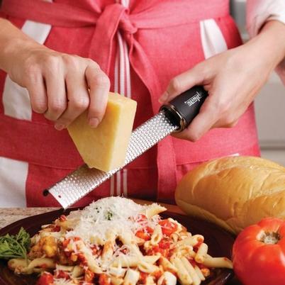 Microplane Premium Classic Zester Grater Black
