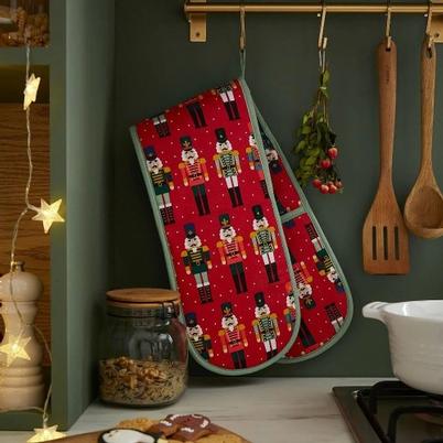 Ulster Weavers Nutcracker Parade Recycled Cotton Double Oven Gloves