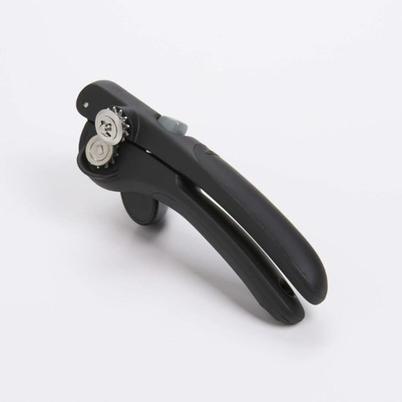 OXO Good Grips Snap-Lock Can Opener