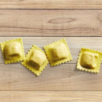 KitchenCraft World of Flavours Italian Square Ravioli Cutter 6cm