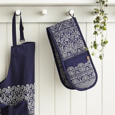 Ulster Weavers Indigo Batik Double Oven Glove