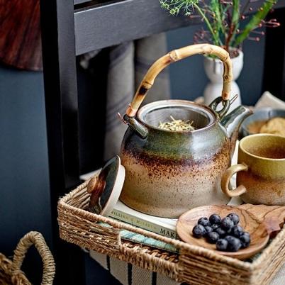 Aura Teapot Green Porcelain