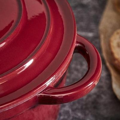 Barbary & Oak Foundry 20cm Round Cast Iron Casserole-Bordeaux Red