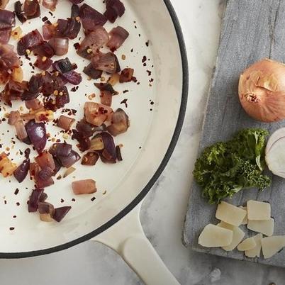Barbary & Oak Foundry 26cm Round Cast Iron Fry Pan-Cream
