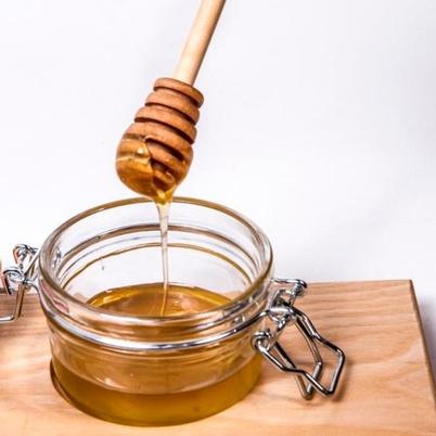 Caulfield Country Boards Honey Ash Board, Dipper & Jar