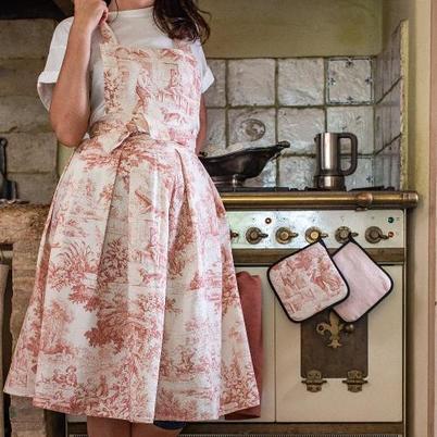 Gilda Apron Pink Toile de Jouy