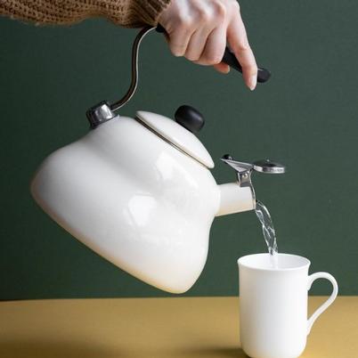 La Cafetiere Steel Whistling Kettle 2L Cream