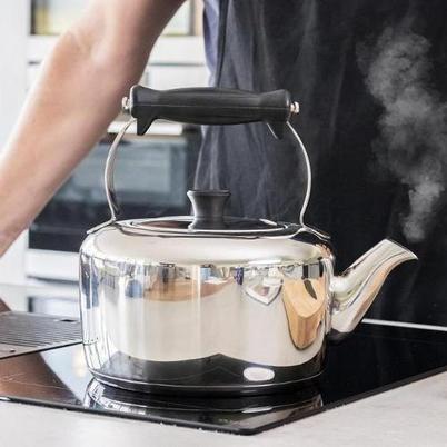 MasterClass Deluxe Farmhouse Style Heavy Duty Kettle 2L