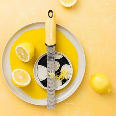 Microplane Premium Classic Zester Grater Lemon Cream