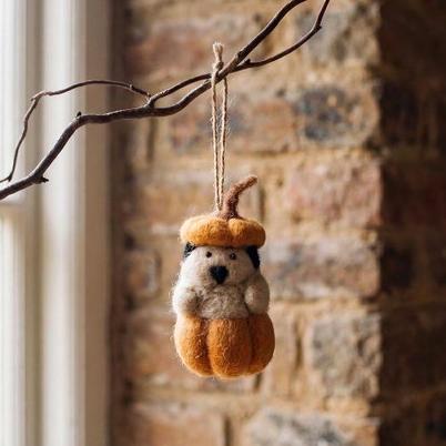 Sophie Allport Percy Pumpkin Dog Felt Bauble
