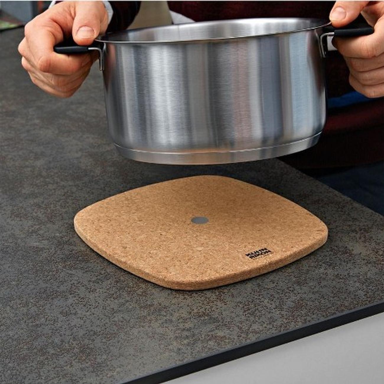 kuhn-rikon-cork-trivet-smart-and-compact-20cm - Kuhn Rikon Smart & Compact Cork Trivet 20cm