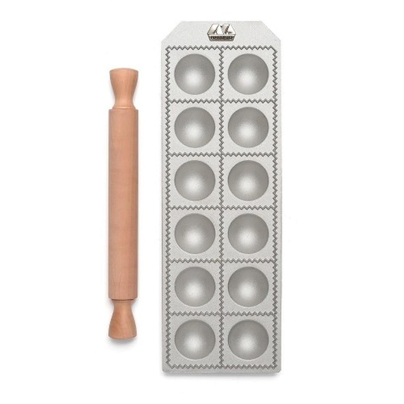 marcato-ravioli-mould-round-12-hole-55mm - Marcato Classic Ravioli Mould Round 12 Hole 55mm
