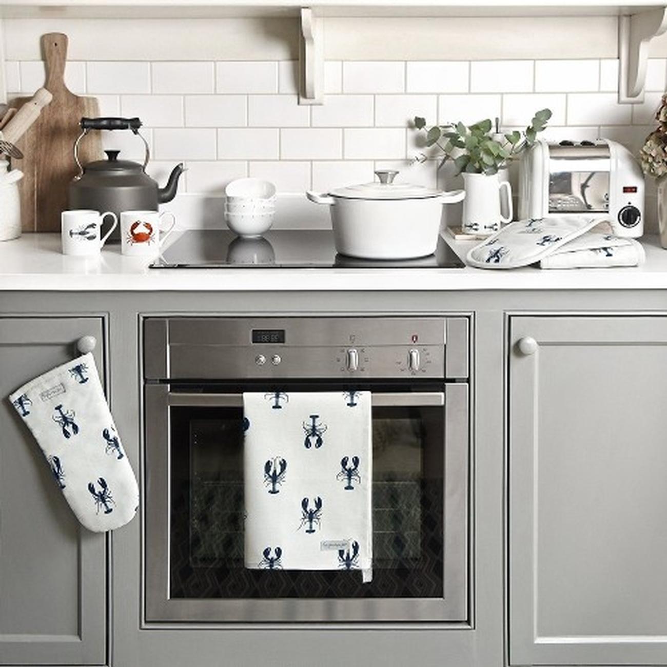 sophie-allport-lobster-tea-towel - Sophie Allport Lobster Tea Towel