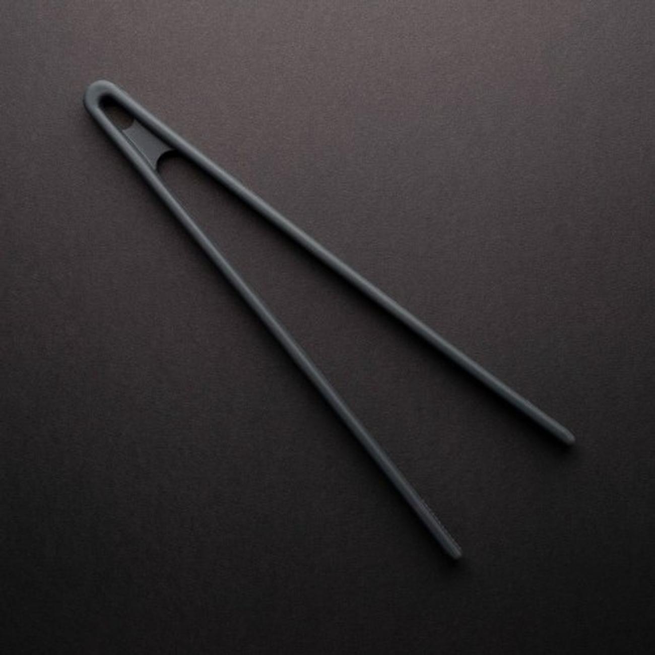 taylors-eye-silicone-tongs-graphite - Taylor's Eye Silicone Tongs Graphite