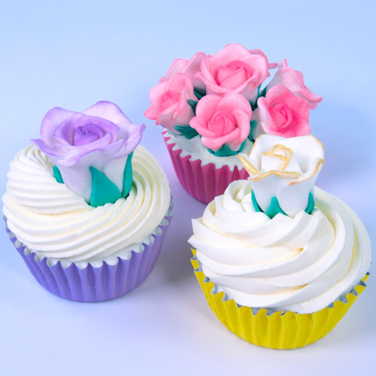 pme-white-sugar-roses-set10-25mm - PME White Sugar Roses Set of 10 