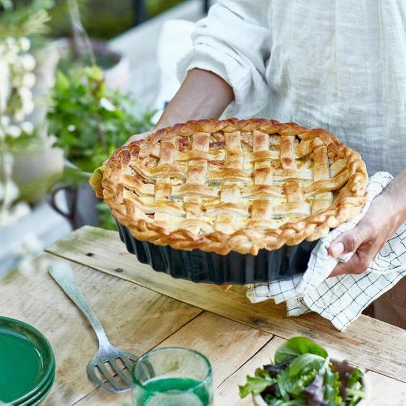emile-henry-deep-flan-dish-cedar-green-24cm - Emile Henry Deep Flan Dish Cedar Green 24cm 