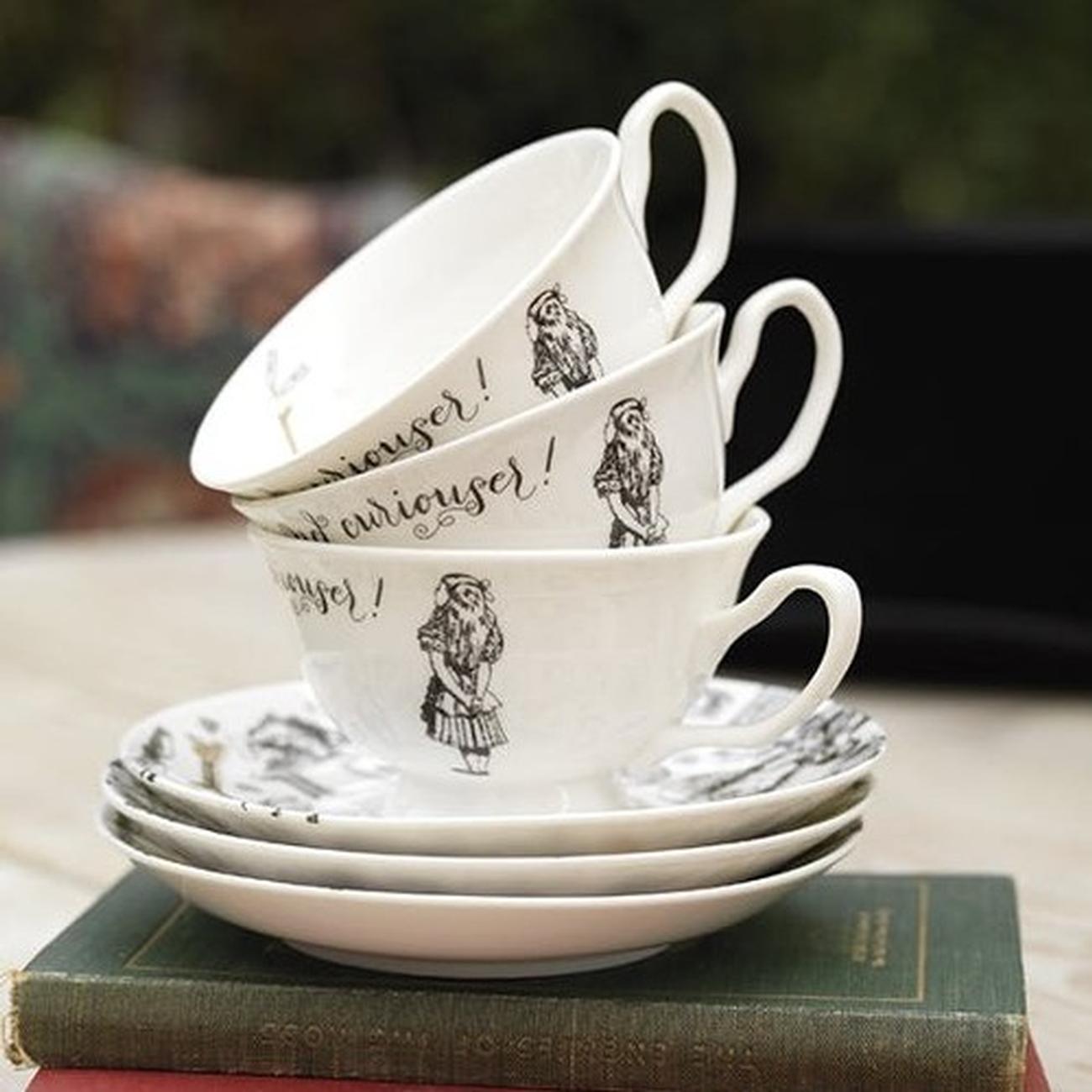 V&A ALICE in WONDERLAND Tea CUP and SAUCER SET Fine China Mug WHITE Gold Black