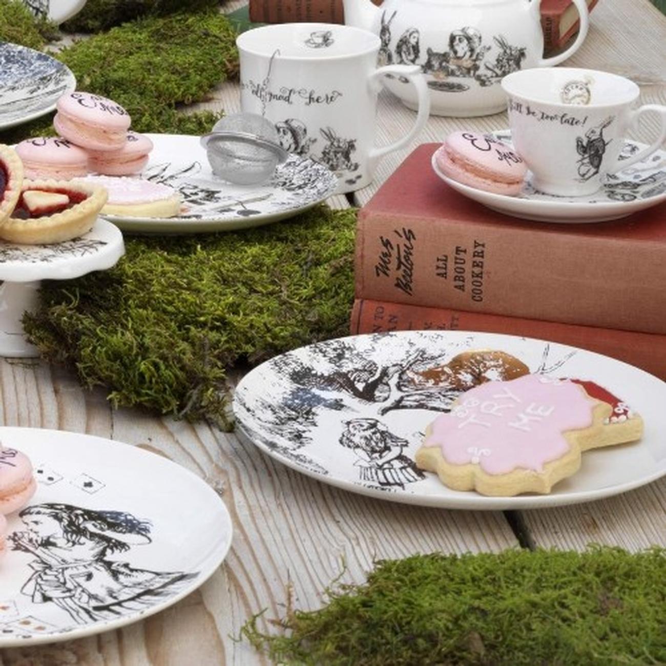 V&A-Alice-in-wonderland-set-of-4-side-plates - Alice In Wonderland Set of 4 Side Plates