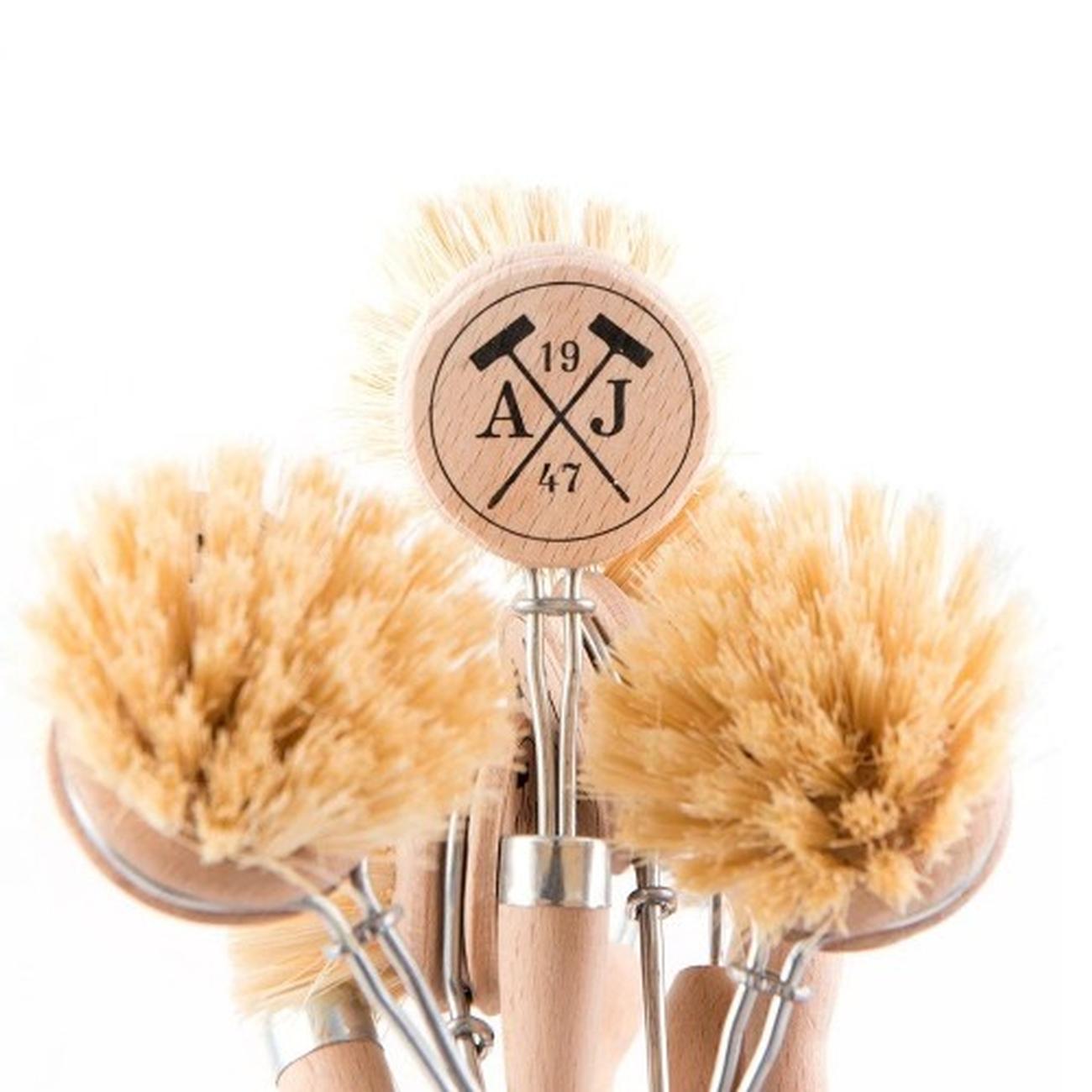 andree-jardin-traditional-dishwashing-up-brush - Andree Jardin Natural Dish Brush
