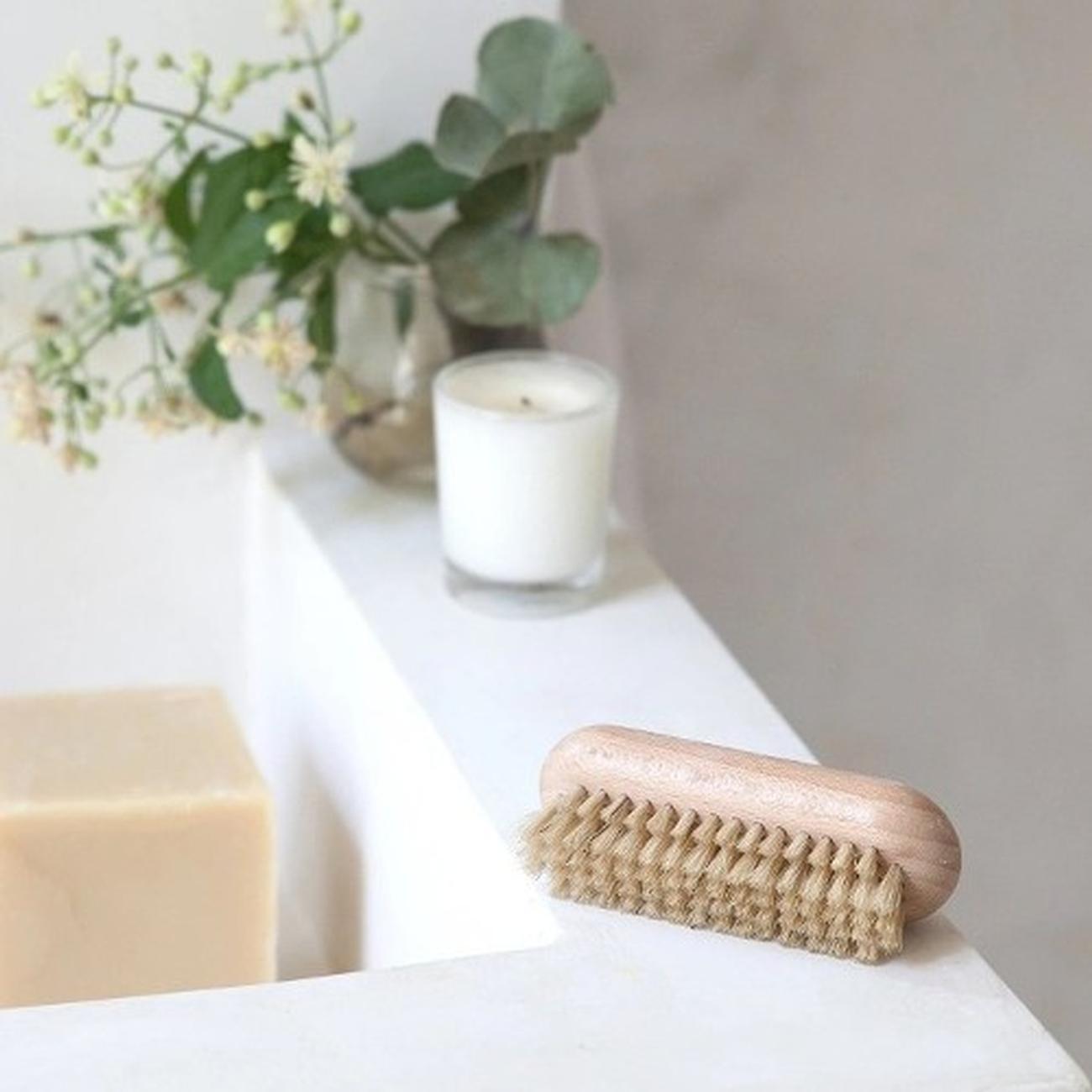 andree-jardin-natural-beech-wood-nail-brush - Andree Jardin Nail Brush Beech