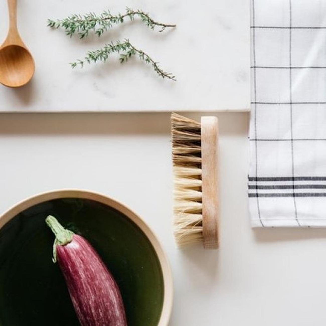 andree-jardin-beech-wood-household-brush - Andree Jardin Traditional Vegetable Brush