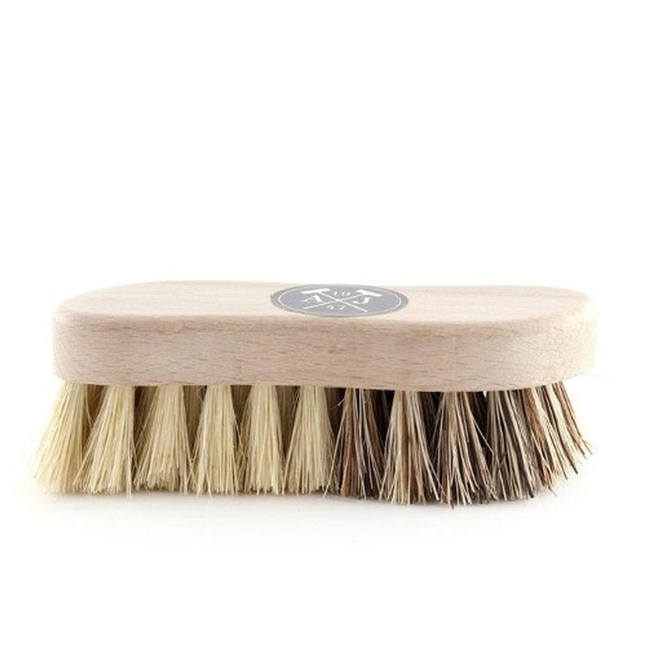 andree-jardin-beech-wood-household-brush - Andree Jardin Traditional Vegetable Brush