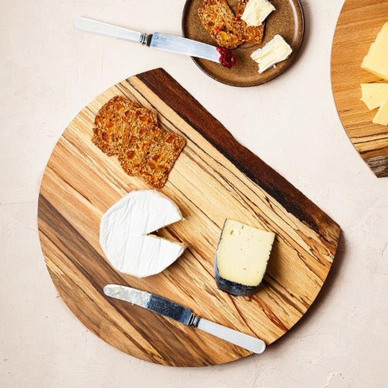 ballyshane-semi-circle-cheese-board-serving-board-medium - Ballyshane Signature Semi-Circle Cheese Board M