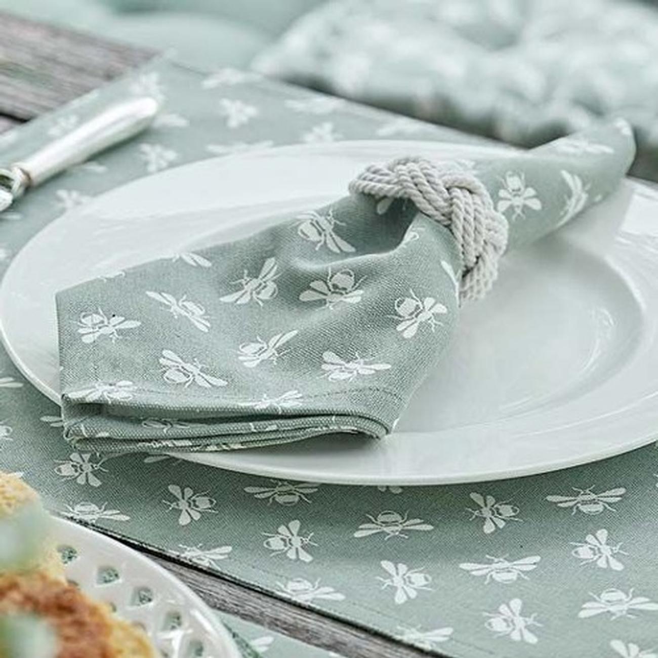 walton-bumble-bee-napkins-moss-green-4pc - Walton & Co Bee Napkins Moss Set of 4