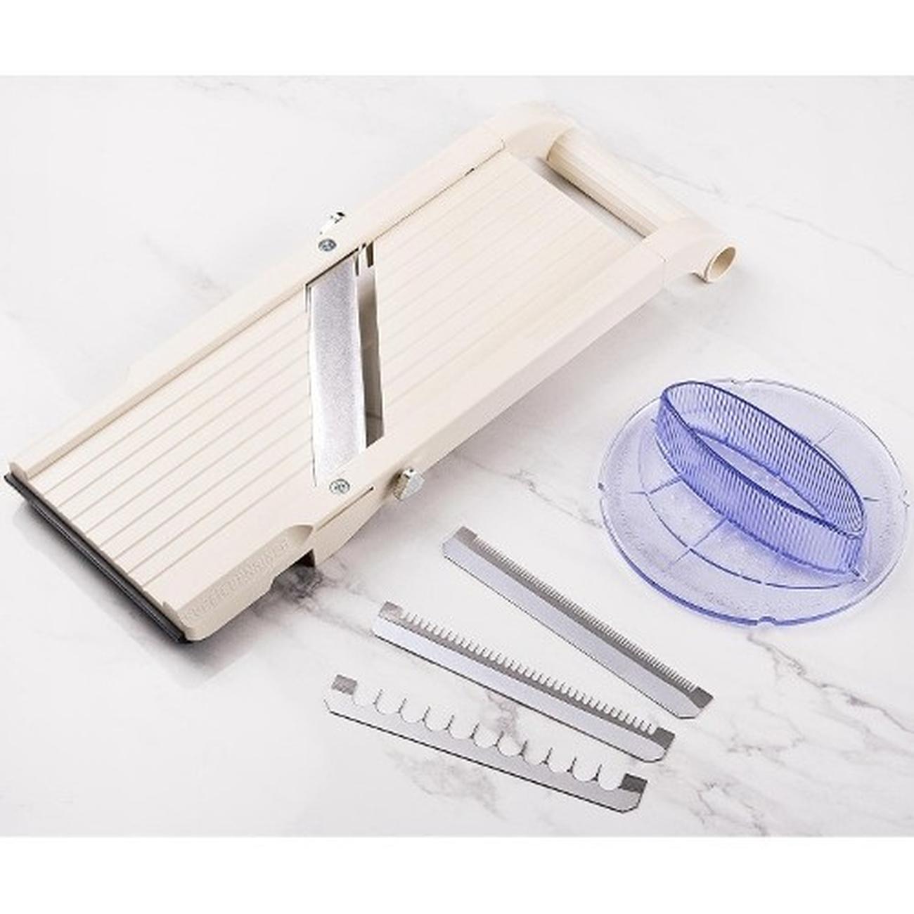 Vegetable adjustable slicer  Benriner  Japanese Mandoline Slicer w/3extra  blad