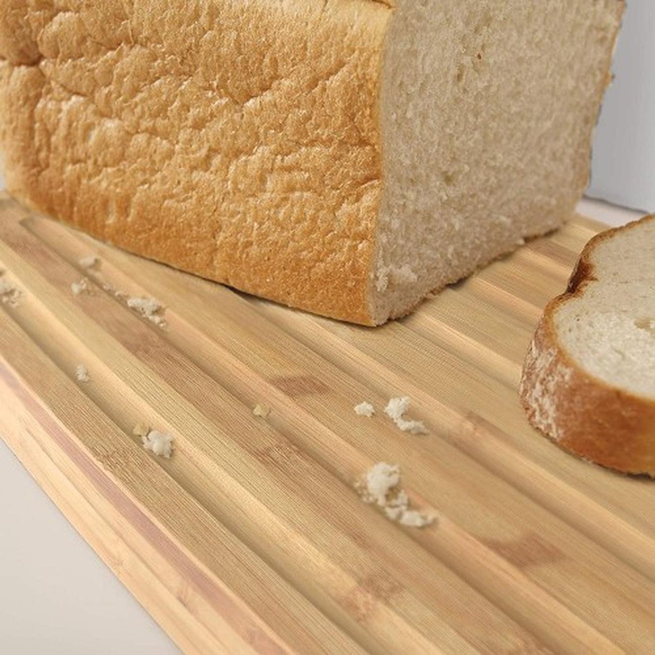 joseph-joseph-bread-bin-with-bamboo-lid-cutting-board - Joseph Joseph Bread Bin With Bamboo Cutting Board Lid