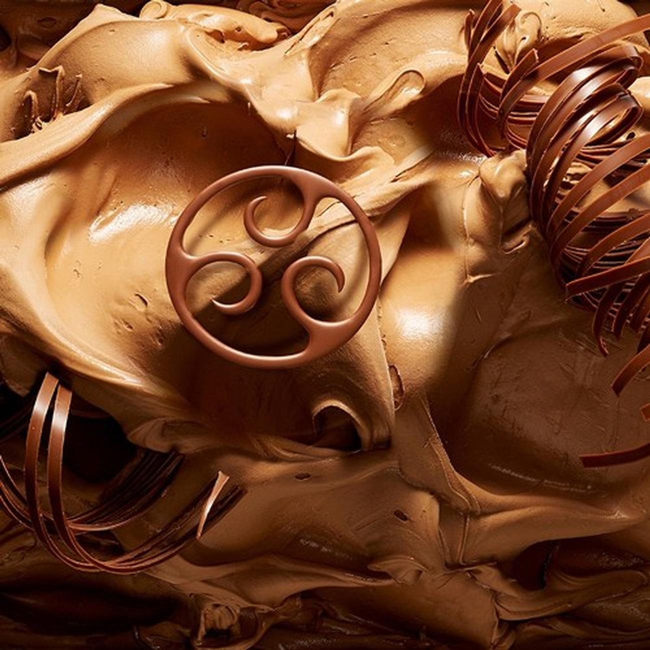 callebaut-no-70-30-38-belgian-dark-chocolate-250g-tub - Callebaut No 70-30-38 Belgian Dark Chocolate 70% 250g Tub