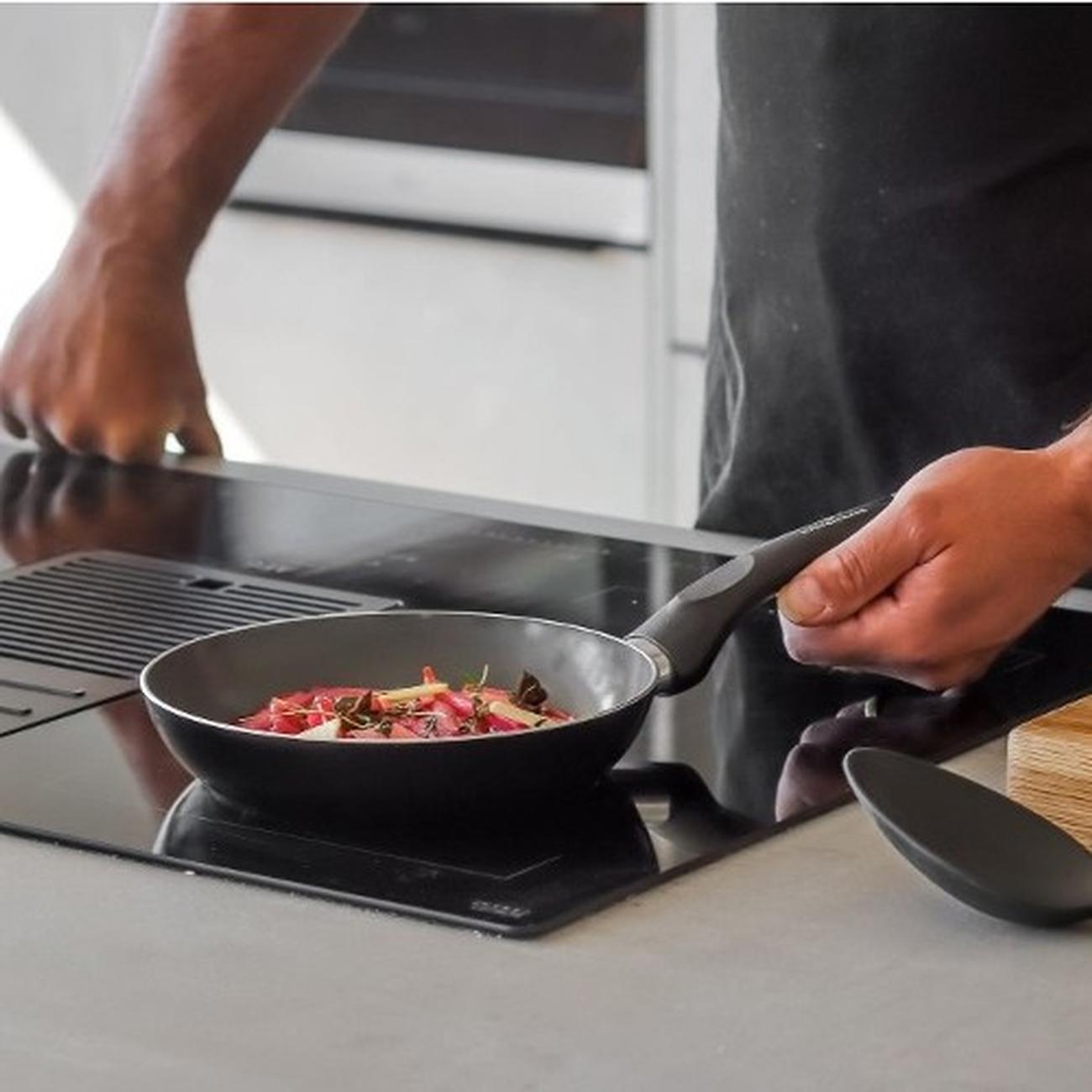 masterclass-can-to-pan-20cm-recycled-aluminium-non-stick-frying-pan - MasterClass Can-to-Pan Recycled Non-Stick Frying Pan 20cm