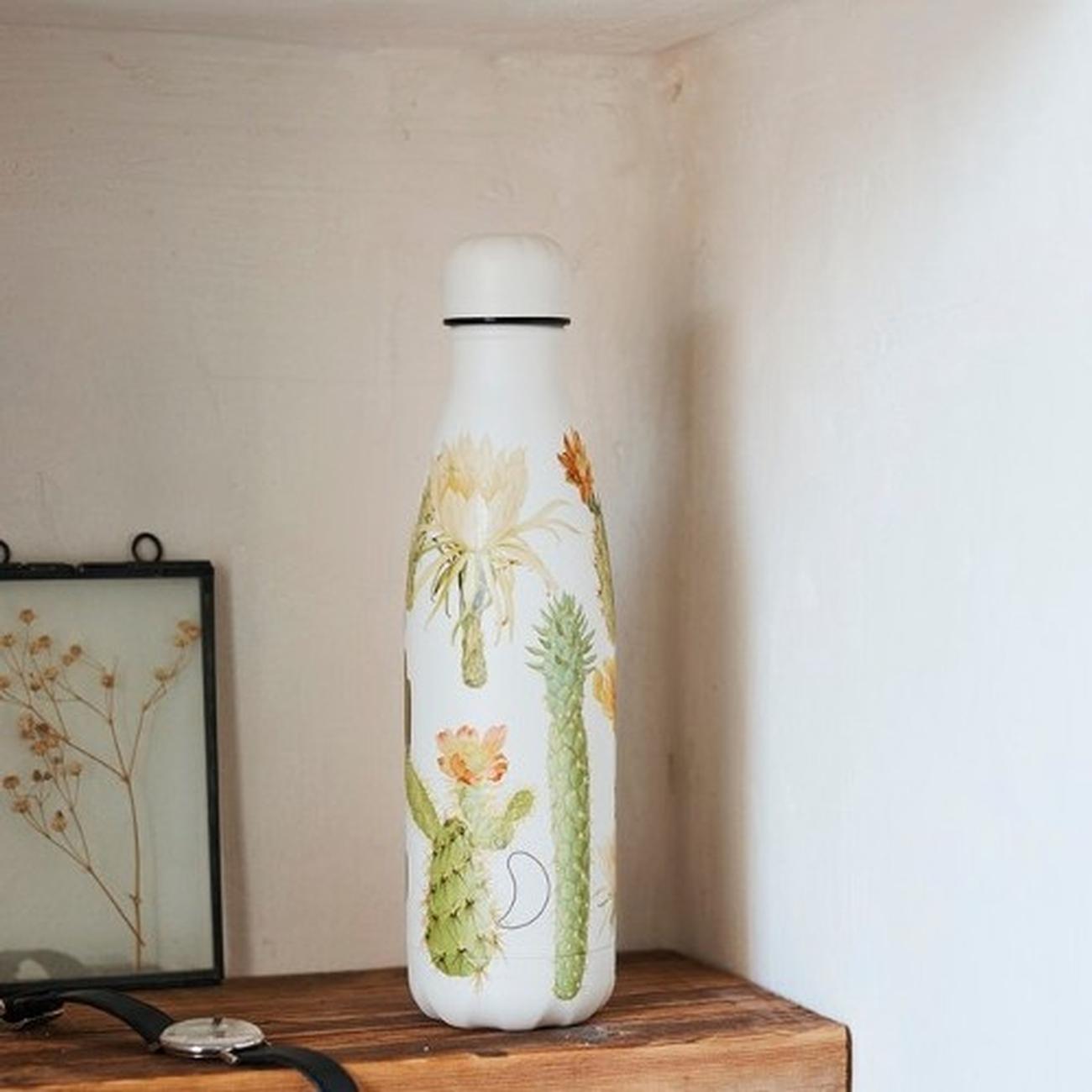 chillys-500ml-water-bottle-emma-bridgewater-blue-anemone - Chilly's 500ml Water Bottle Botanical Cacti