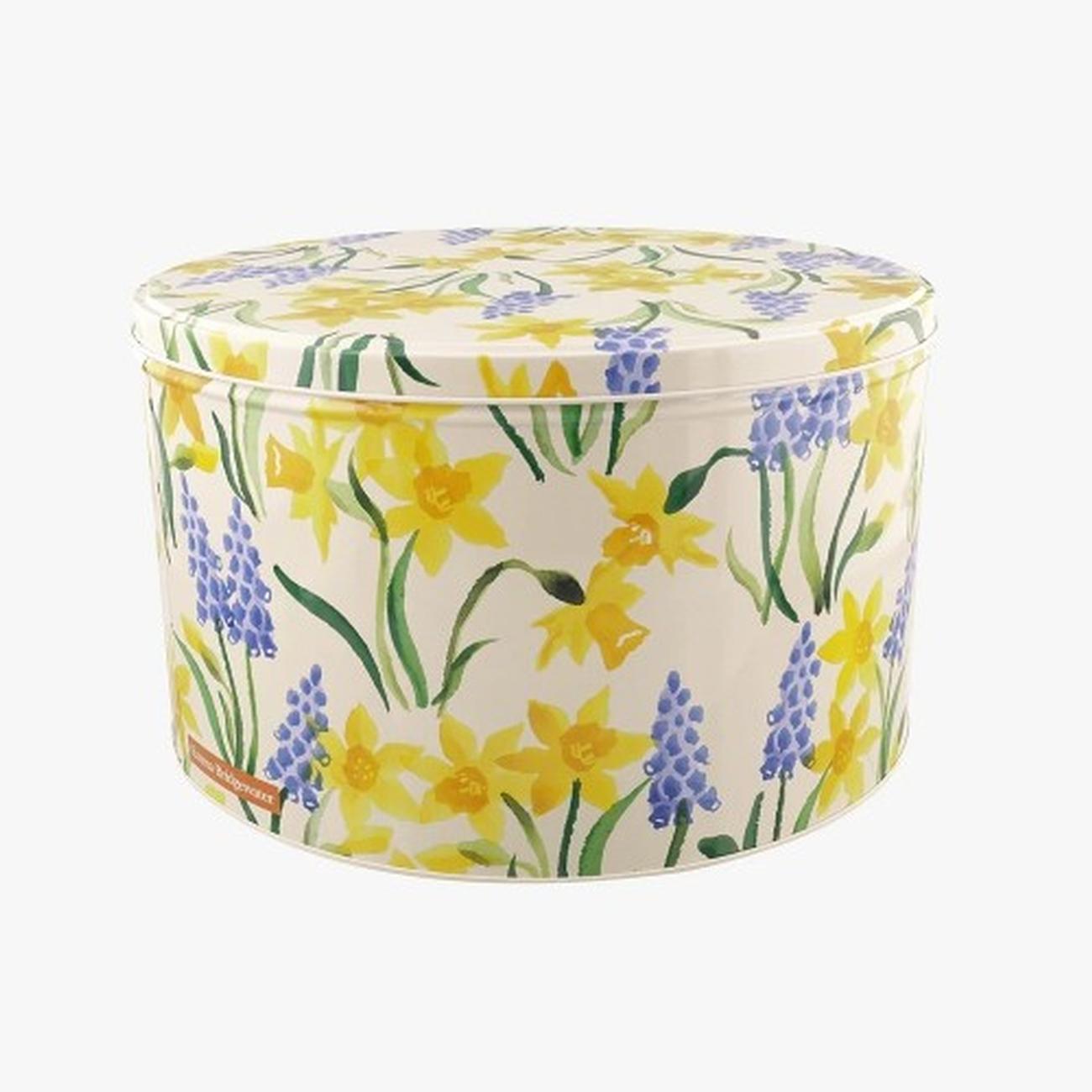 emma-bridgewater-large-round-cake-tin-little-daffodils - Emma Bridgewater Little Daffodils Round Cake Tin Large