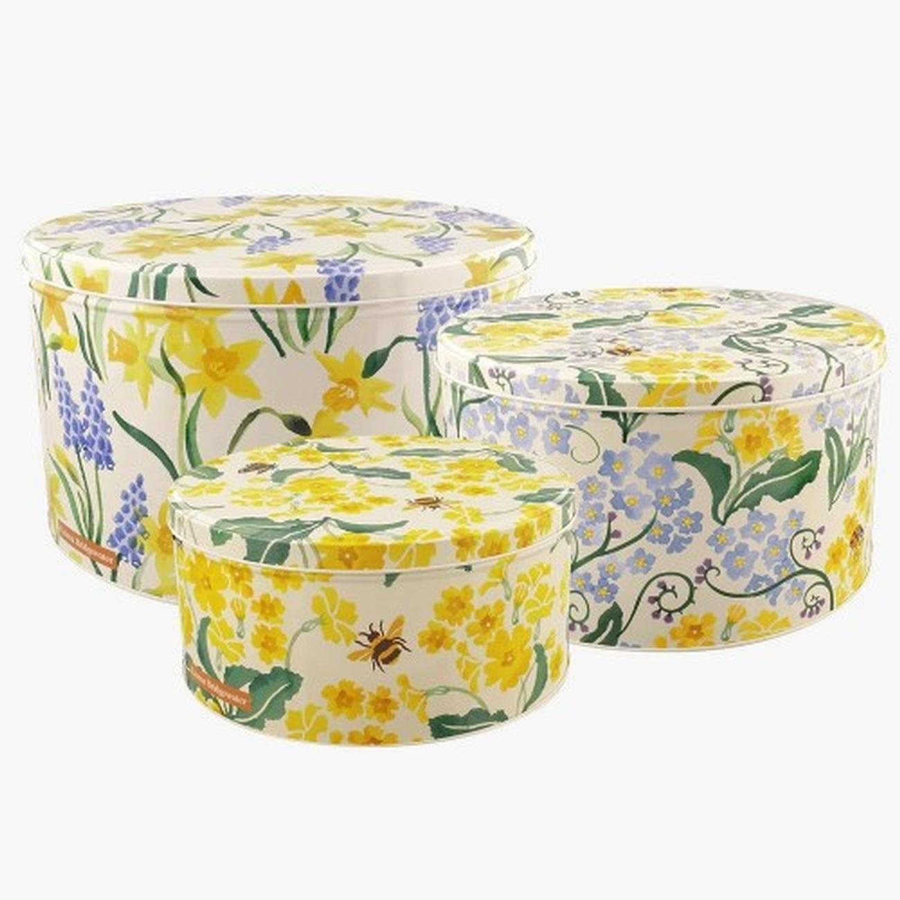 emma-bridgewater-small-round-cake-tin-little-daffodils - Emma Bridgewater Little Daffodils Round Cake Tin Small