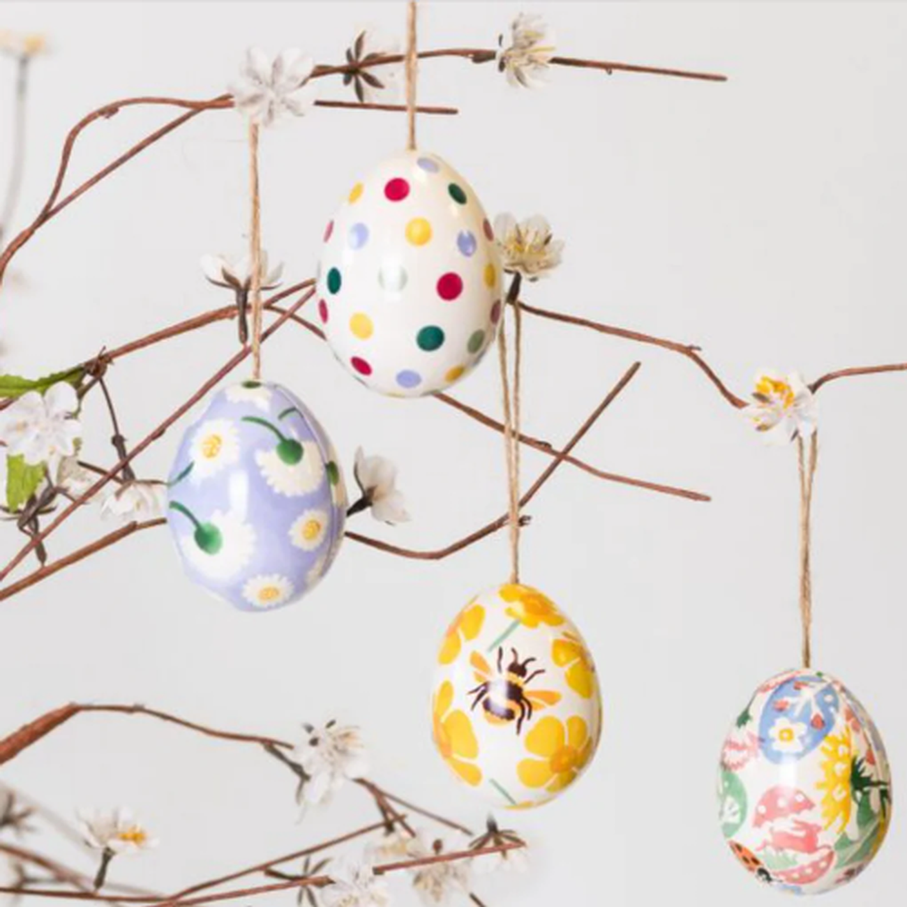 elite-madame-treacle-medium-egg-tins-4-designs - Madame Treacle Medium Tin Egg, 4 Designs