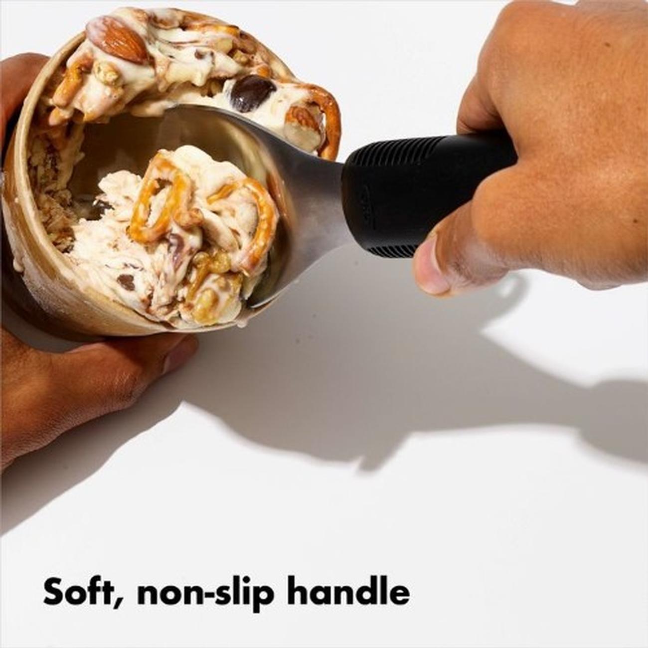oxo-good-grips-ice-cream-spade-scoop - OXO Good Grips Ice Cream Spade