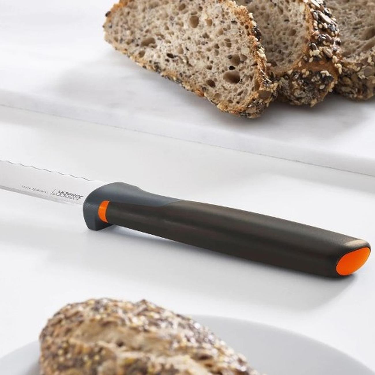 joseph-joseph-elevate-8in-bread-knife - Joseph Joseph Elevate Bread Knife 8 inch