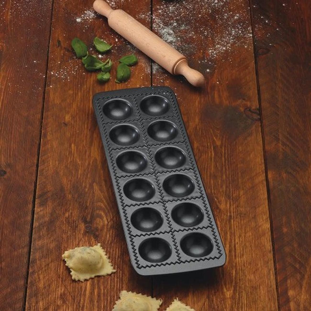 kitchencraft-world-of-flavours-non-stick-ravioli-mould-and-rolling-pin - KitchenCraft World of Flavours Non-Stick Ravioli Mould & Rolling Pin