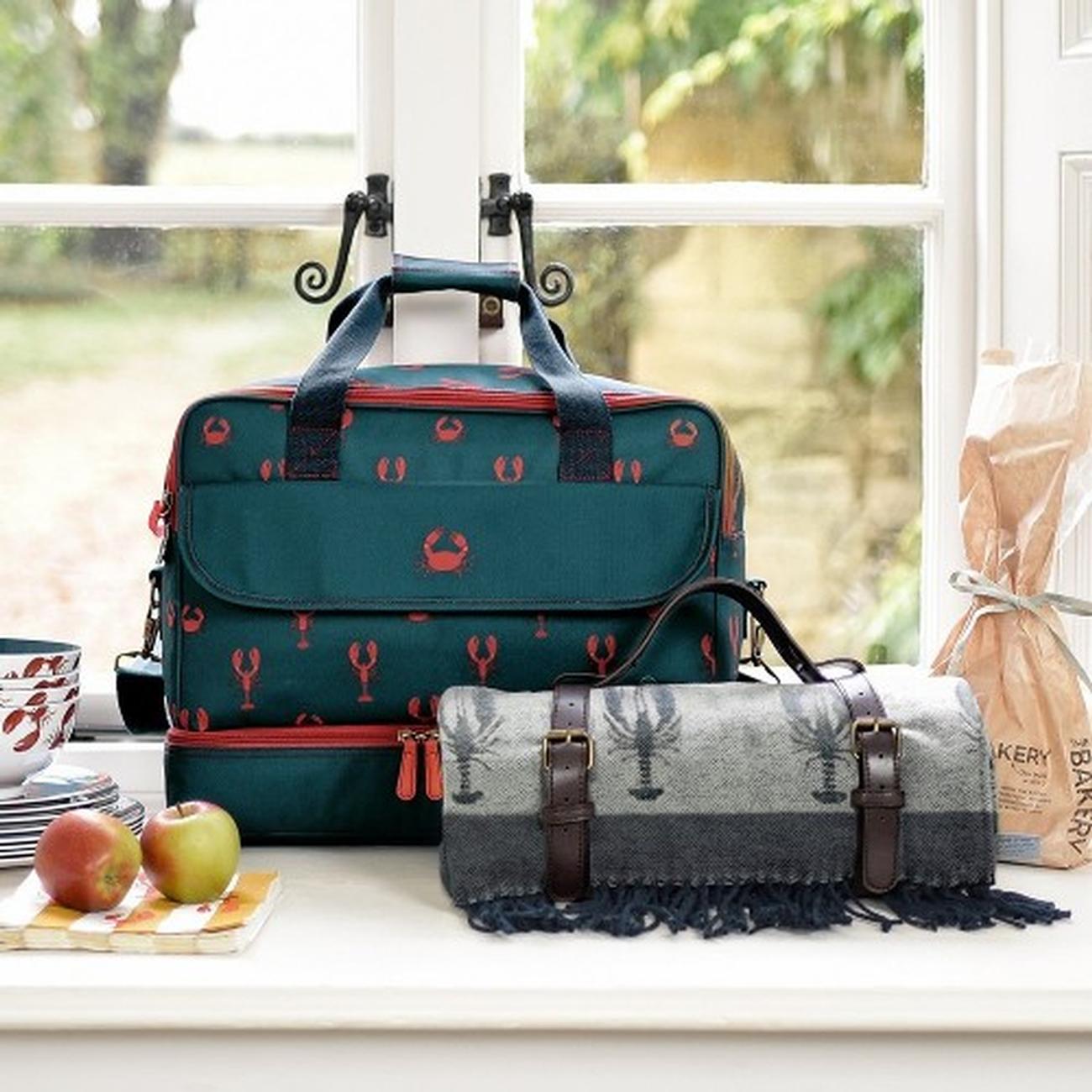 Sophie-allport-lobster-knitted-picnic-blanket - Sophie Allport Lobster Knitted Picnic Blanket