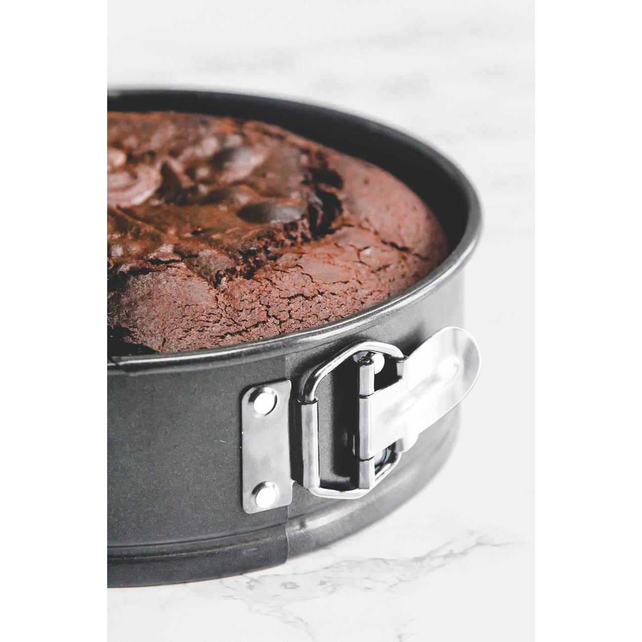 MasterClass Springform Cake Tin 18 Inch - The Kitchen Whisk