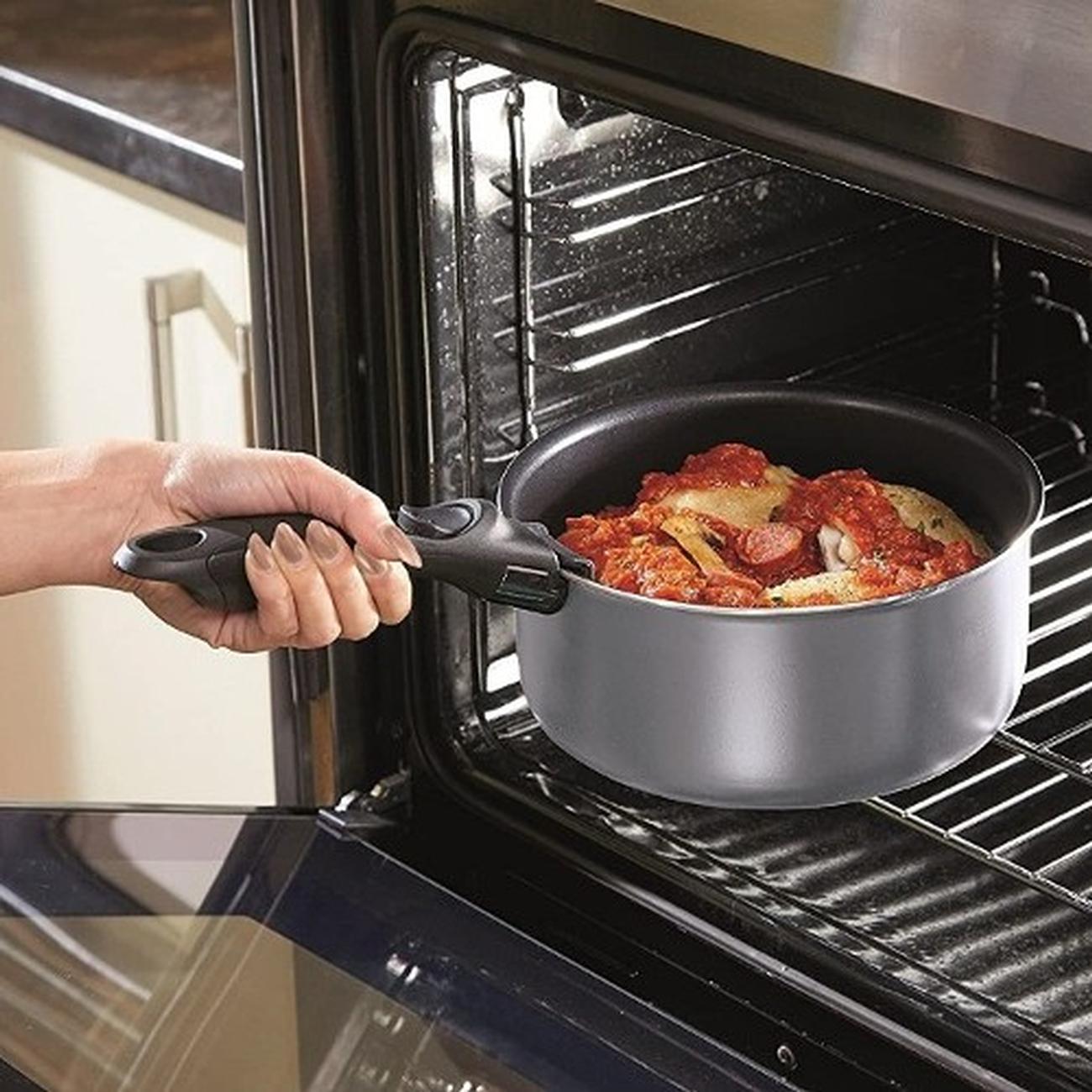 masterclass-smart-space-3pc-non-stick-saucepans-removable-handle - MasterClass Smart Space 3pc Stacking Saucepans Set