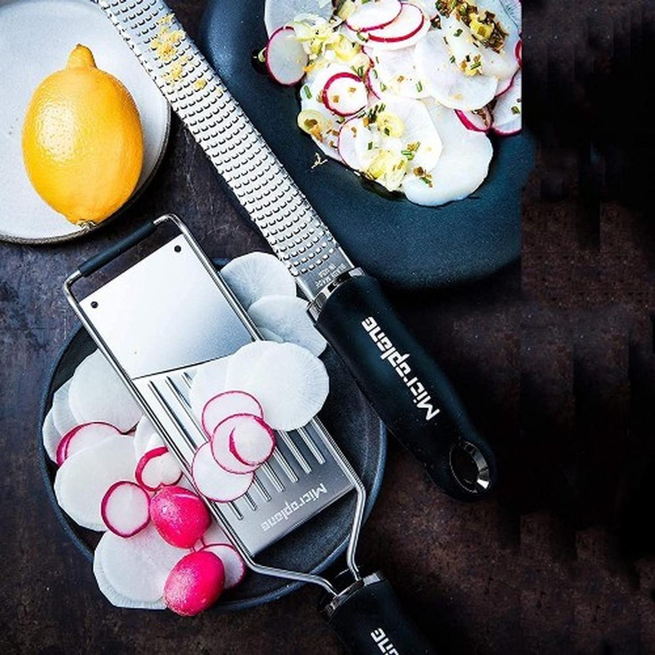 microplane-gourmet-grater-set-of-two-zester-and-vegetable-slicer - Microplane Gourmet Grater Gift Set of 2