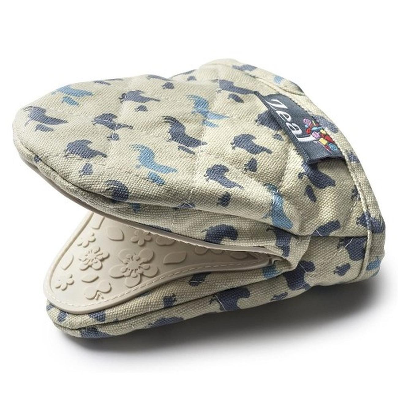 zeal-hot-grab-fabric-silicone-mini-pot-mitt-animal-print - Zeal Hot Grab Fabric Silicone Mini Pot Mitt Animal Print