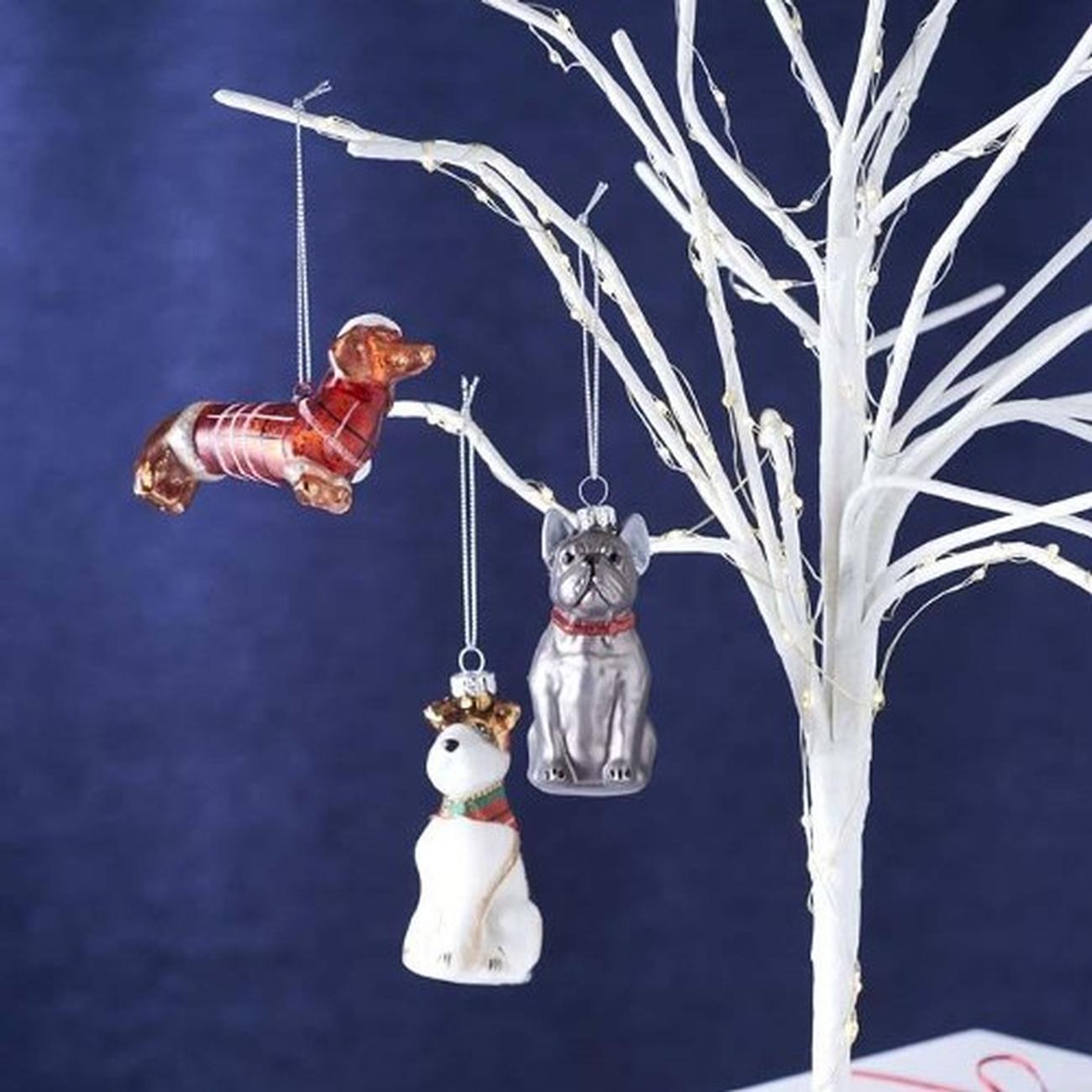 White Wire Seasonal Tree Decor, Talking Tables