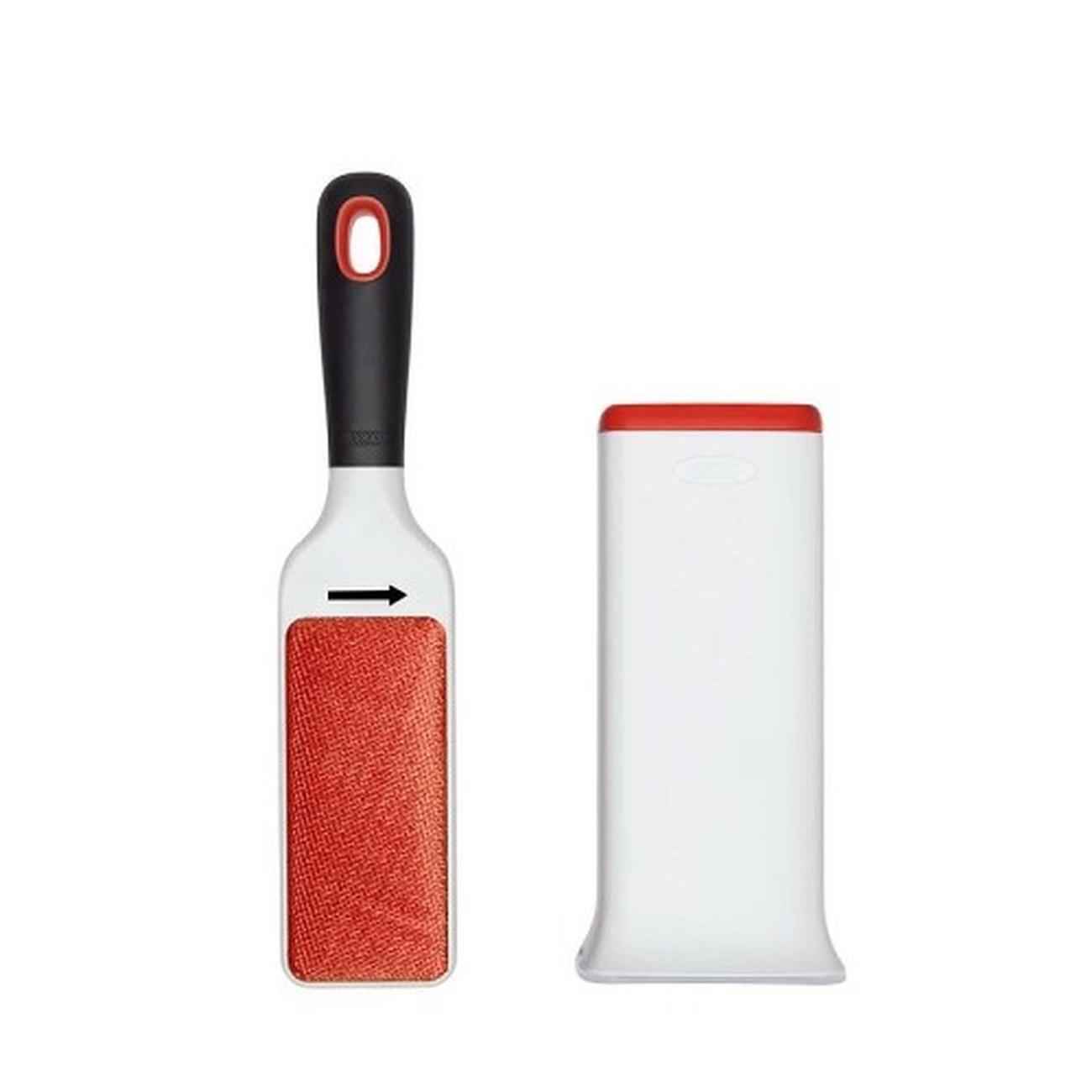 oxo-furlifter-garment-brush-good-grips - OXO Good Grips FurLifter Garment Brush